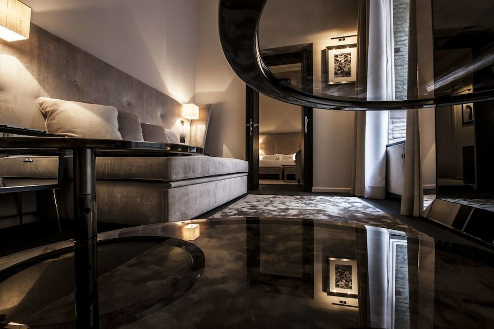 Фото D. O. M Hotel