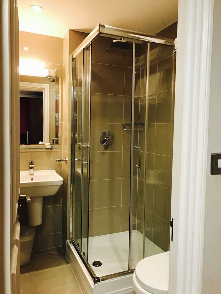 Фото Royal Cambridge Hotel