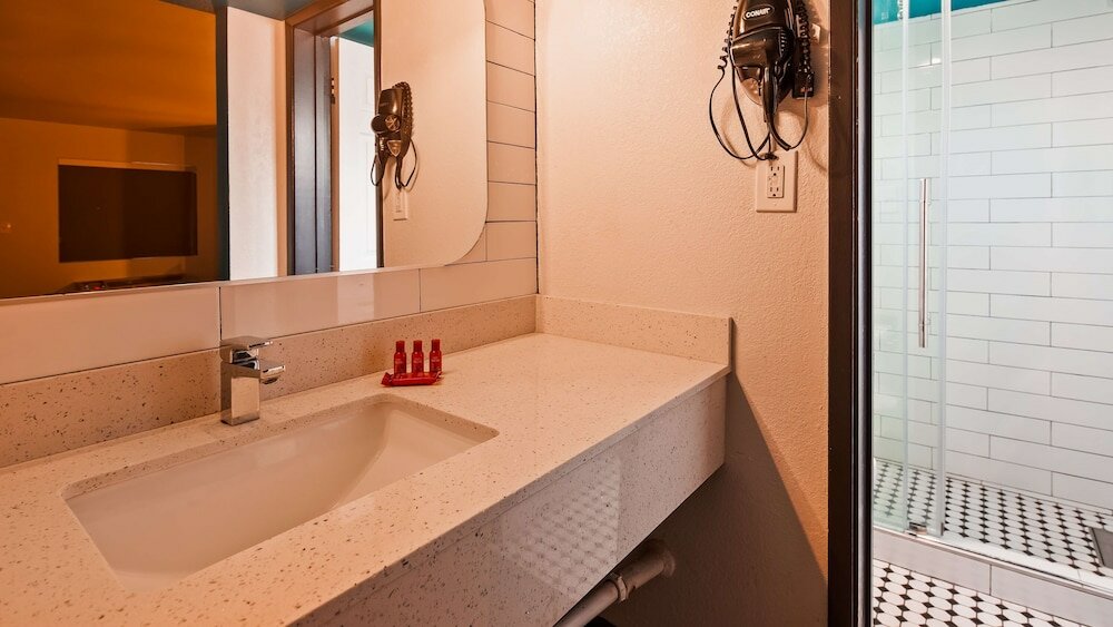 Фото SureStay Hotel by Best Western Phoenix Downtown