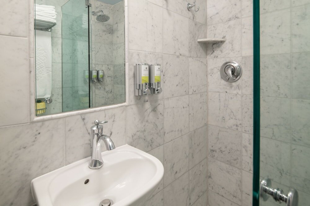 Фото Staypineapple, A Delightful Hotel, South End