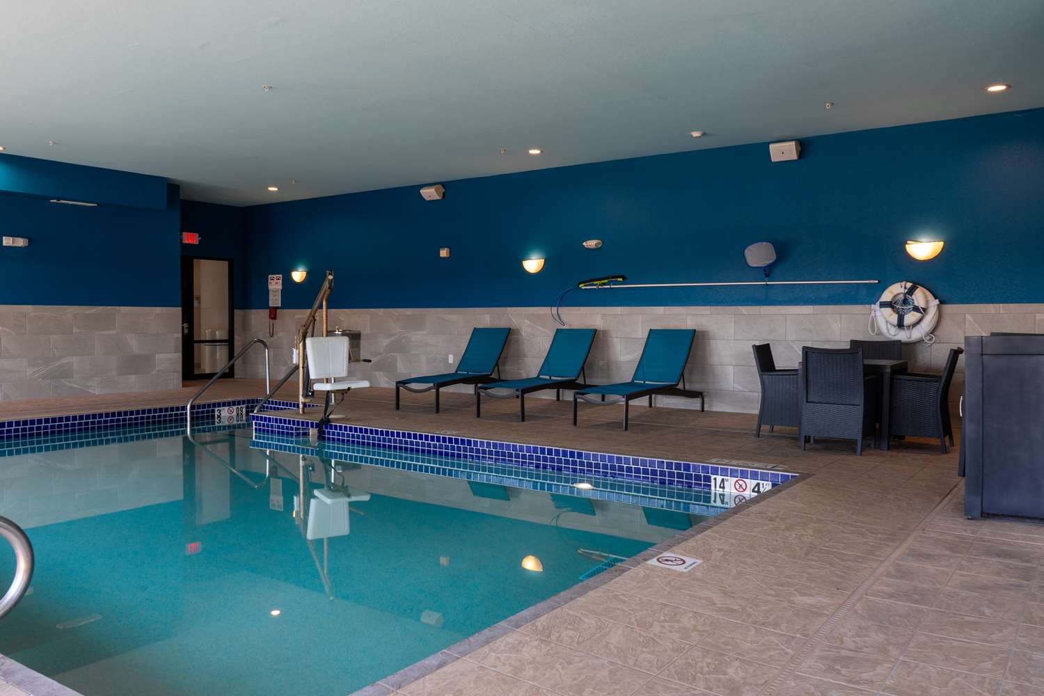 Фото Hampton Inn Elkhorn Lake Geneva Area