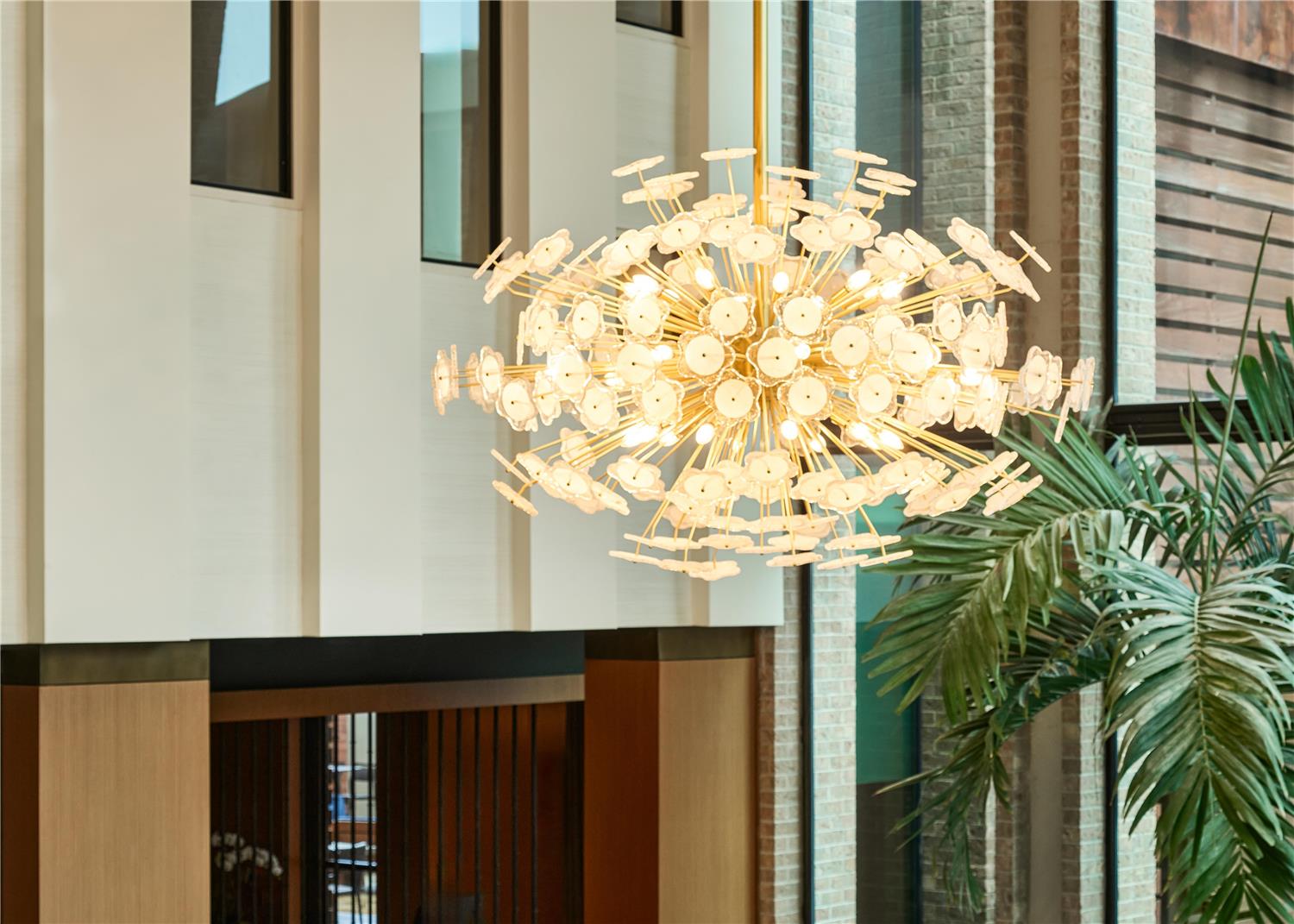 Фото The Highland Dallas, Curio Collection by Hilton