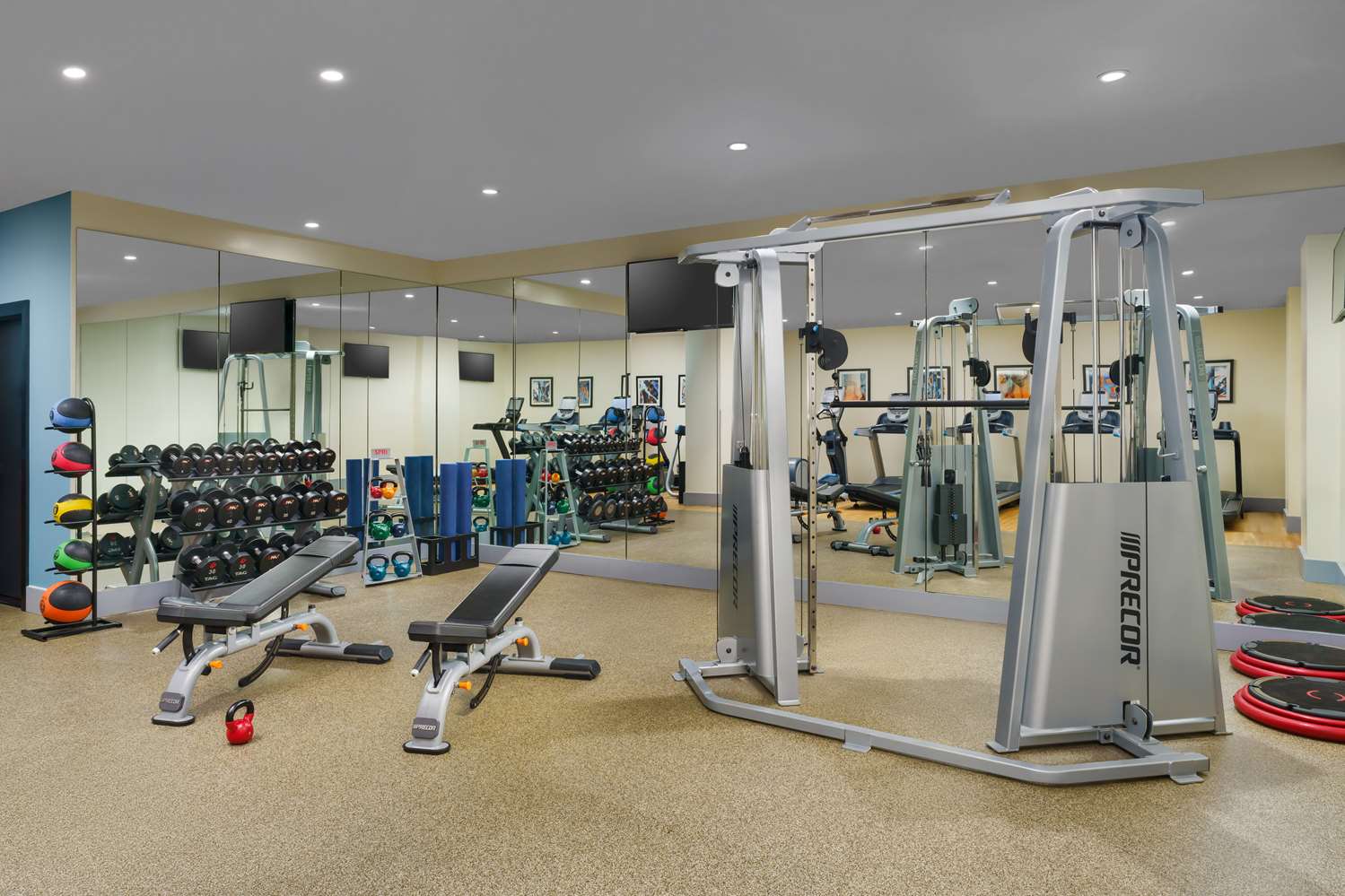 Фото DoubleTree by Hilton New York Times Square West