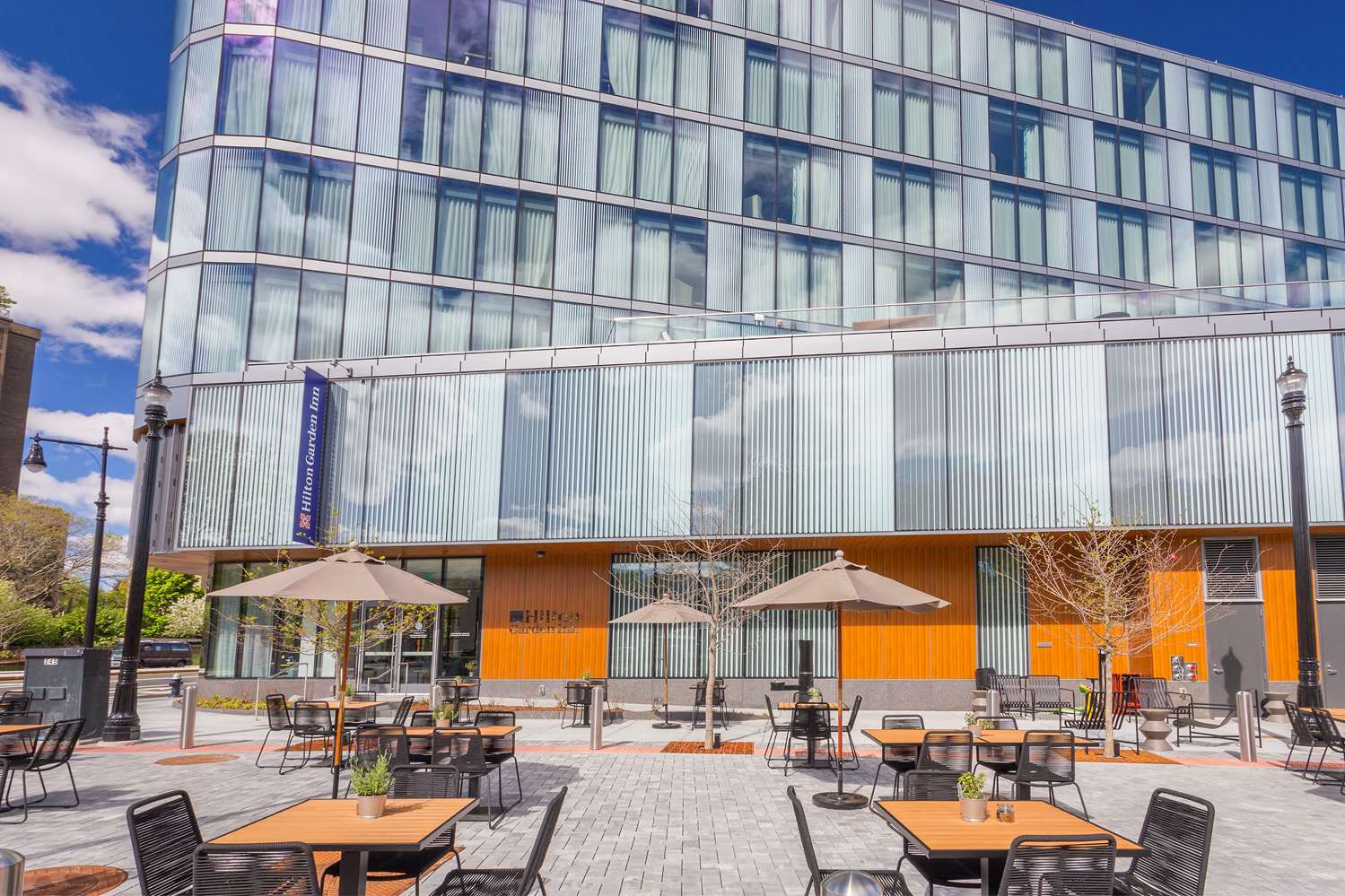 Фото Hilton Garden Inn Boston Brookline, Ma