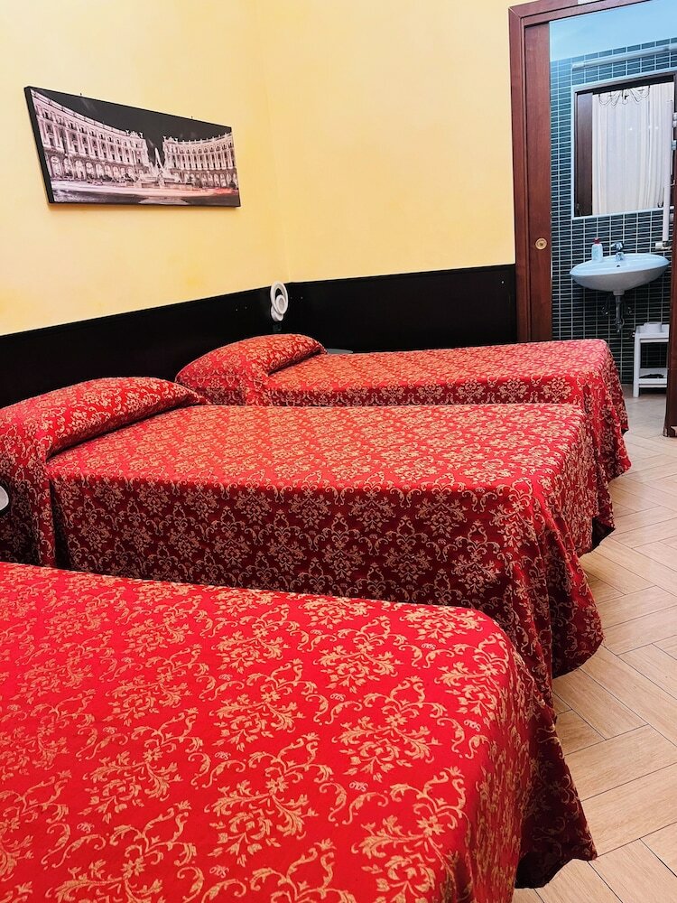 Фото Funny Palace Hostel