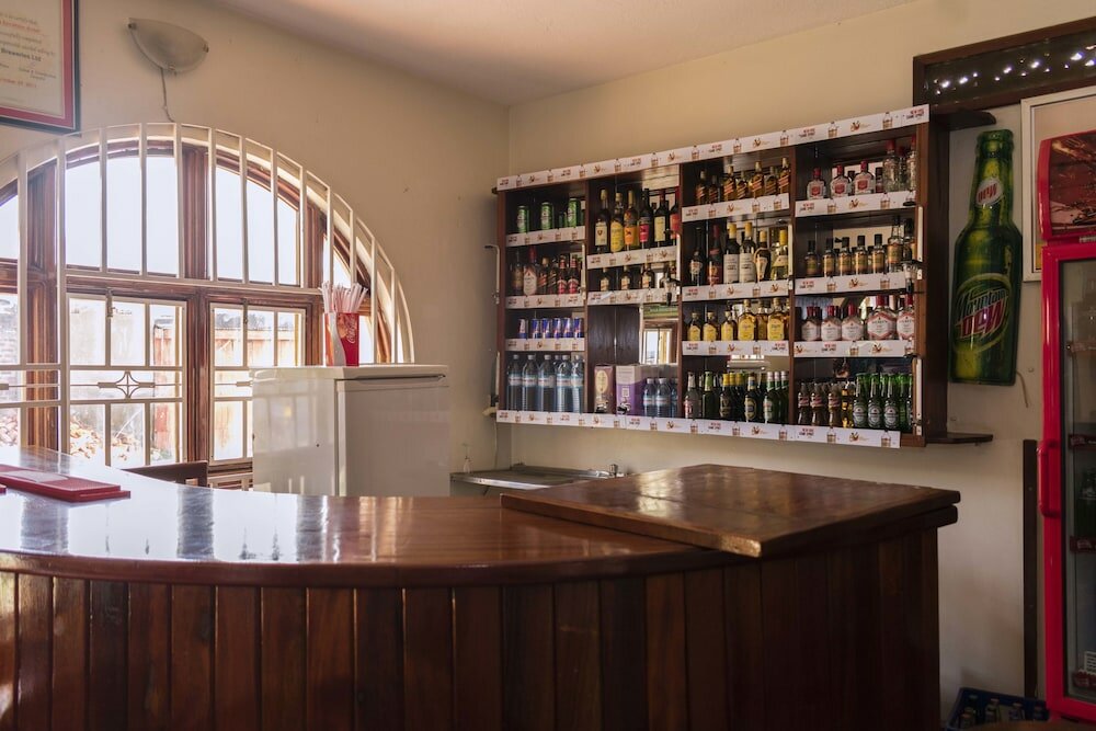 Фото Raja Excelsior Hotel