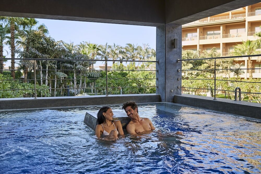 Фото Dusit Thani Lake View Cairo