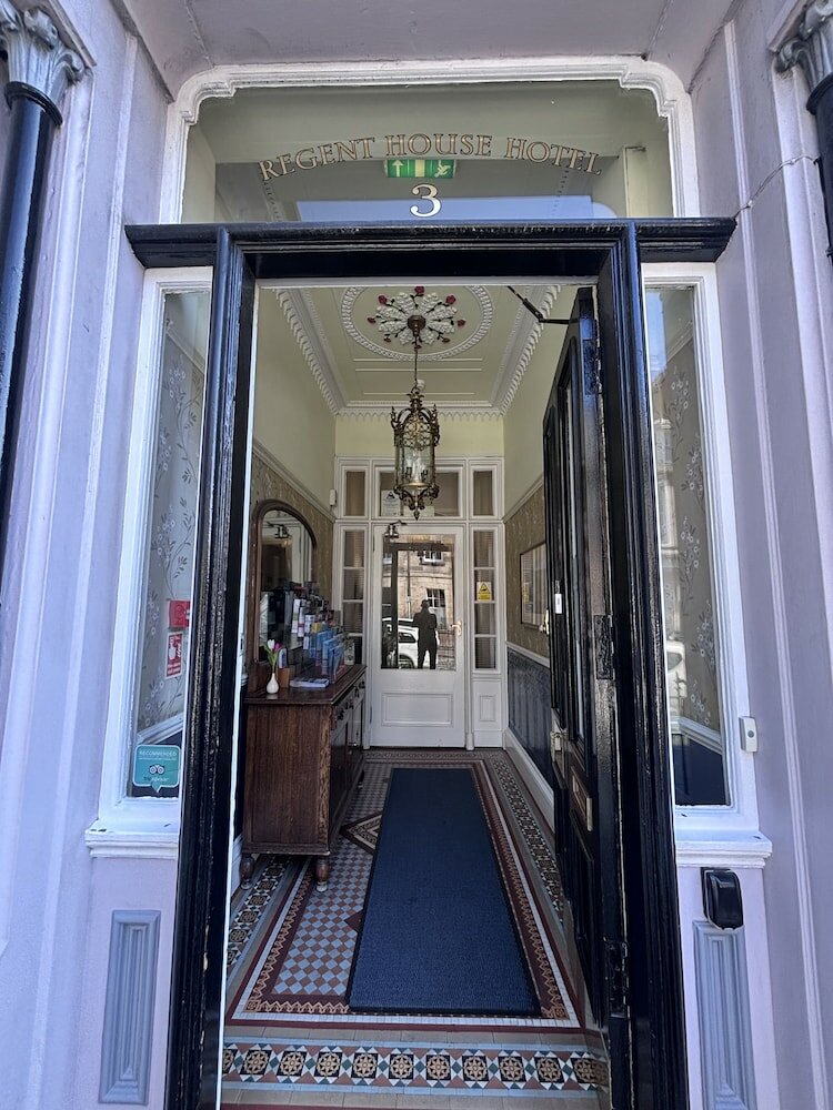 Фото Regent House Hotel