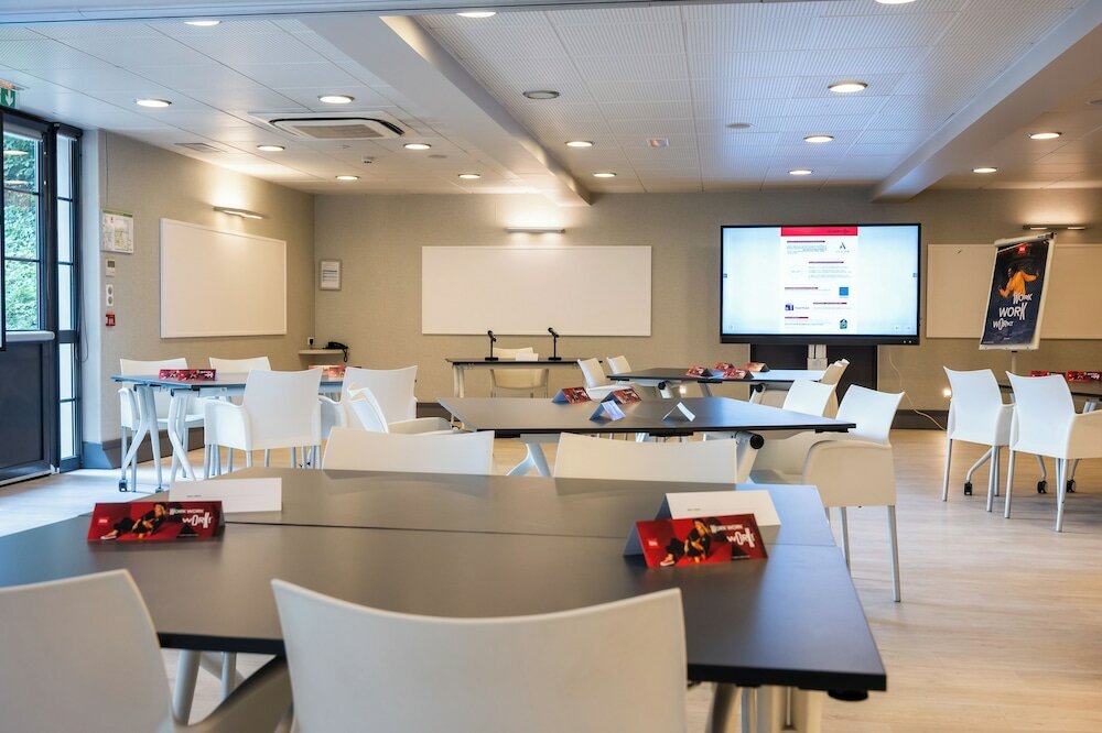 Фото Ibis Dijon Gare