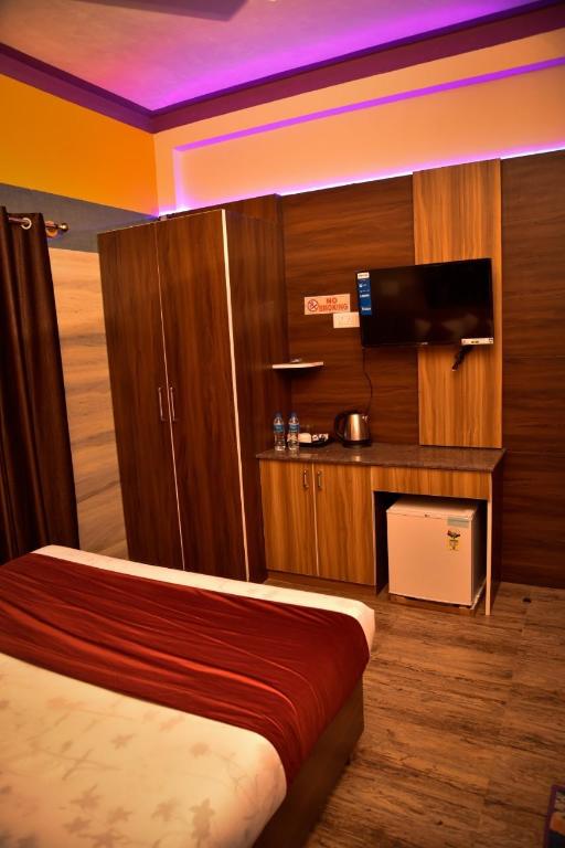 Фото Sree Varada International