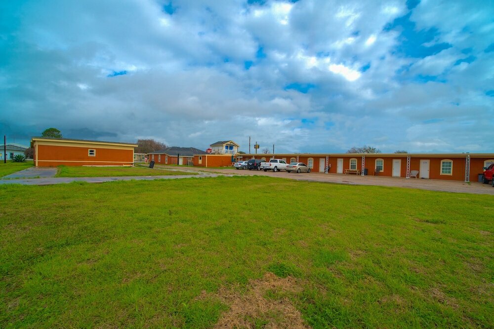 Фото Texana Inn Edna by Oyo