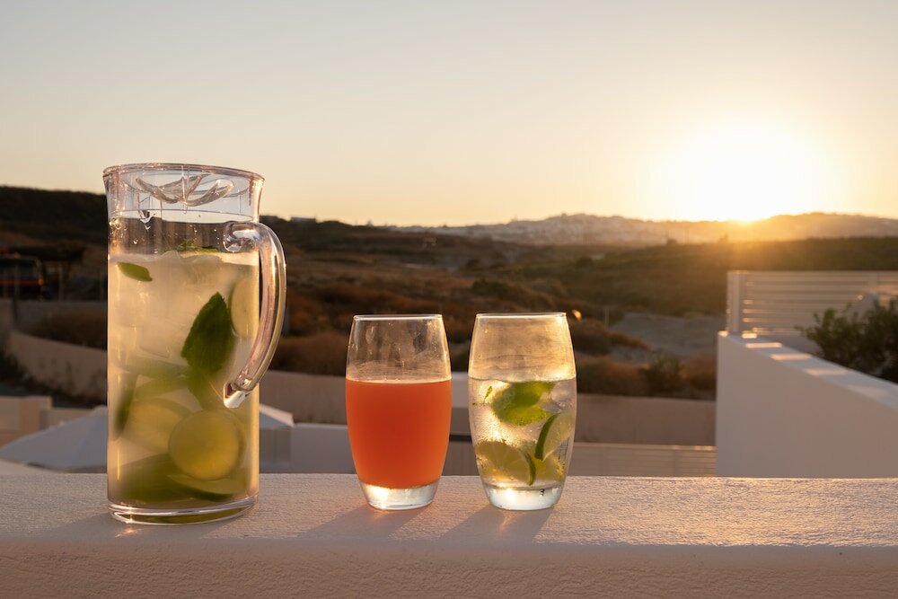 Фото Santoterra Antigua Suites