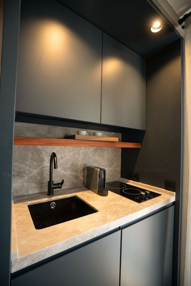 Фото Alp Suites Pinehill