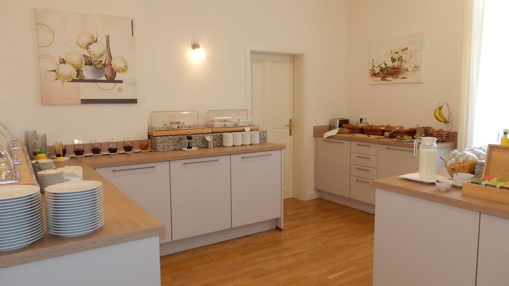 Фото Hotel Bellevue