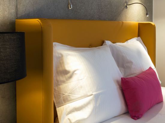 Фото Teneo Apparthotel Talence Espeleta