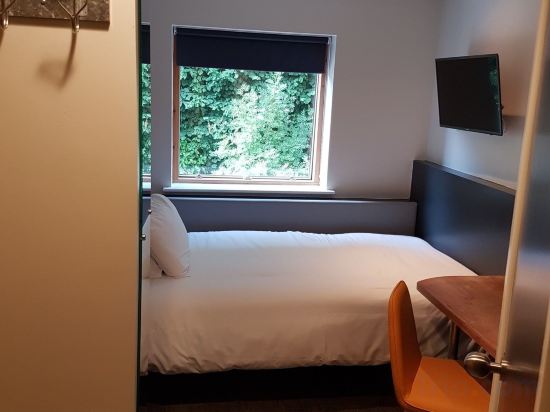 Фото Jonas Hotel