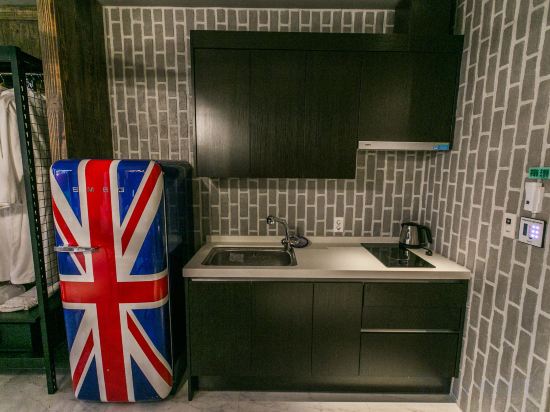 Фото February Hotel The Signature Dongseongro