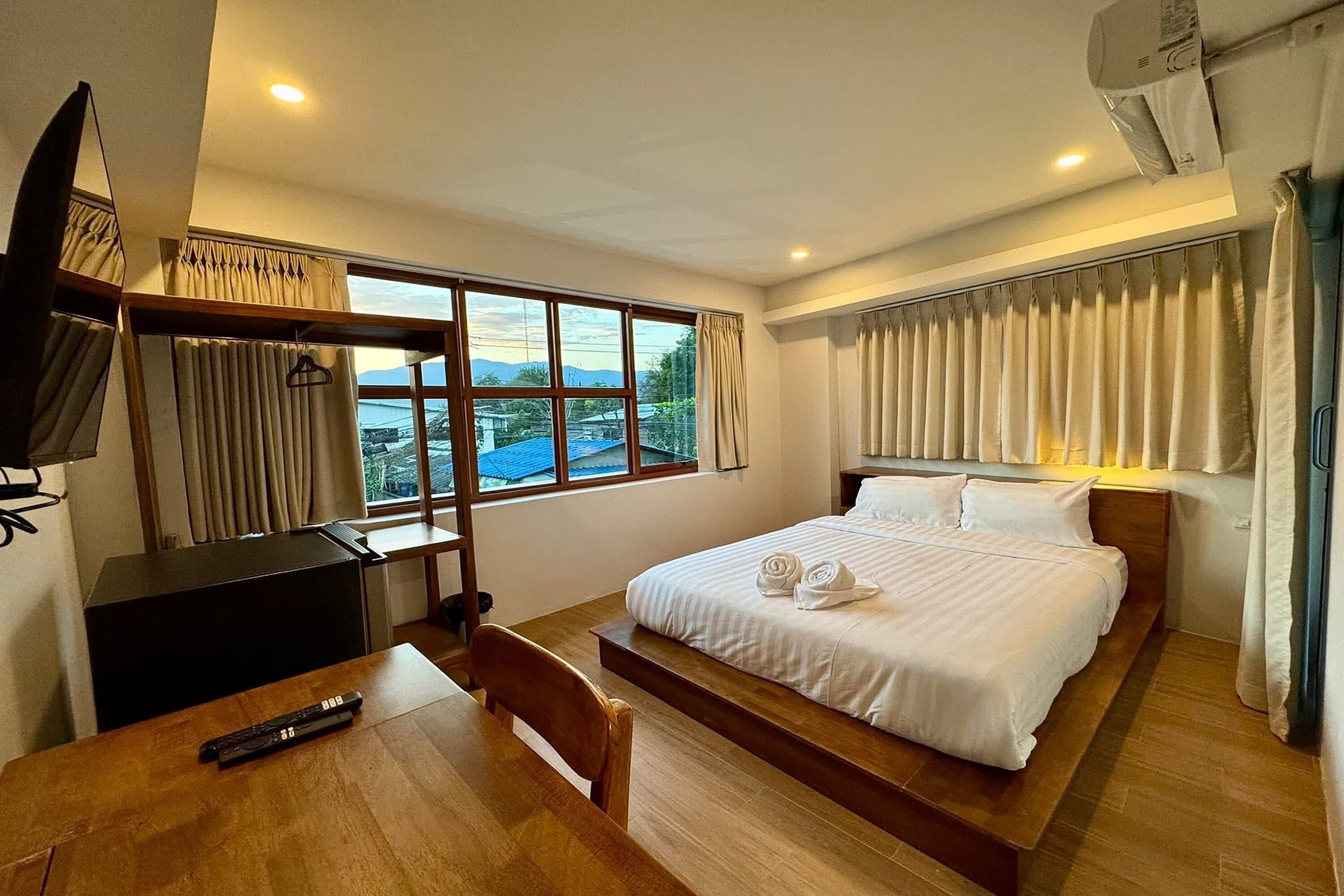 Фото Tanwa Hotel