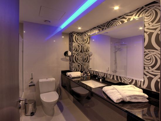 Фото The Josephine Boutique hotel