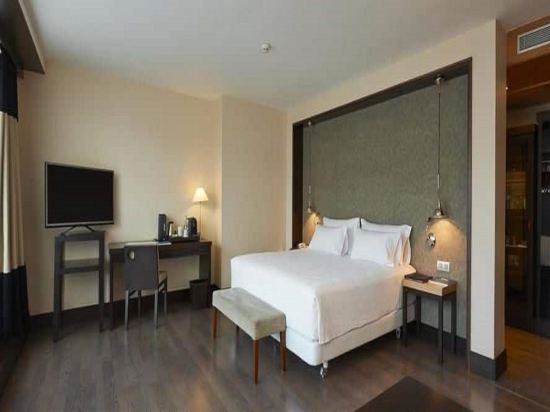 Фото Nh Sants Barcelona