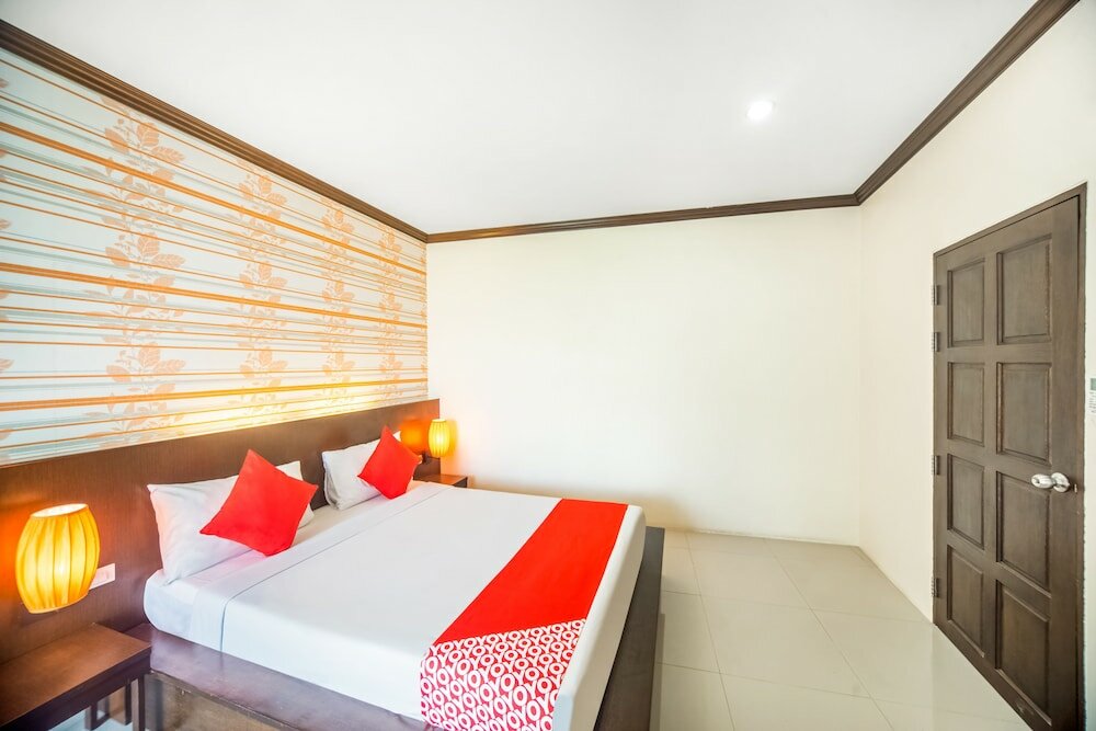 Фото Oyo 232 Patong City Hometel