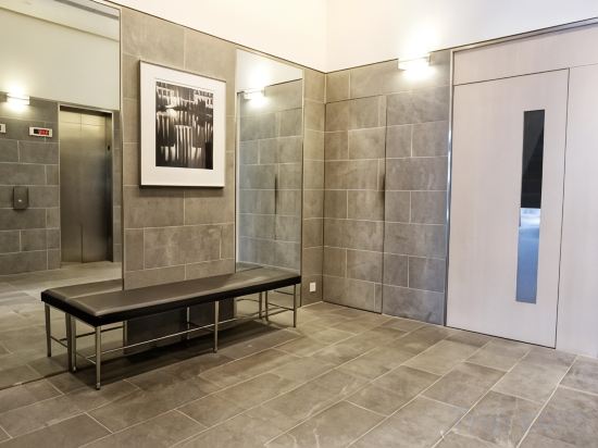 Фото Twenty One Whitfield