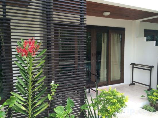 Фото Ampha Place Hotel