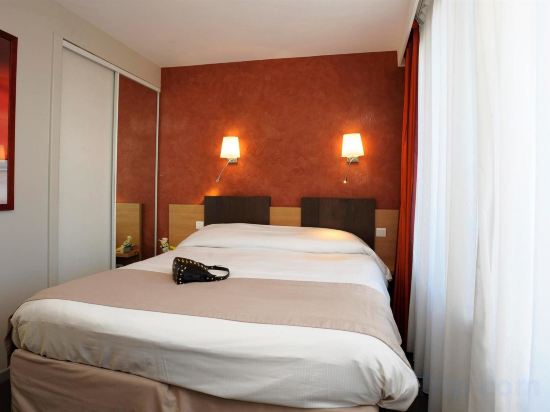 Фото Kyriad Avignon Palais Des Papes