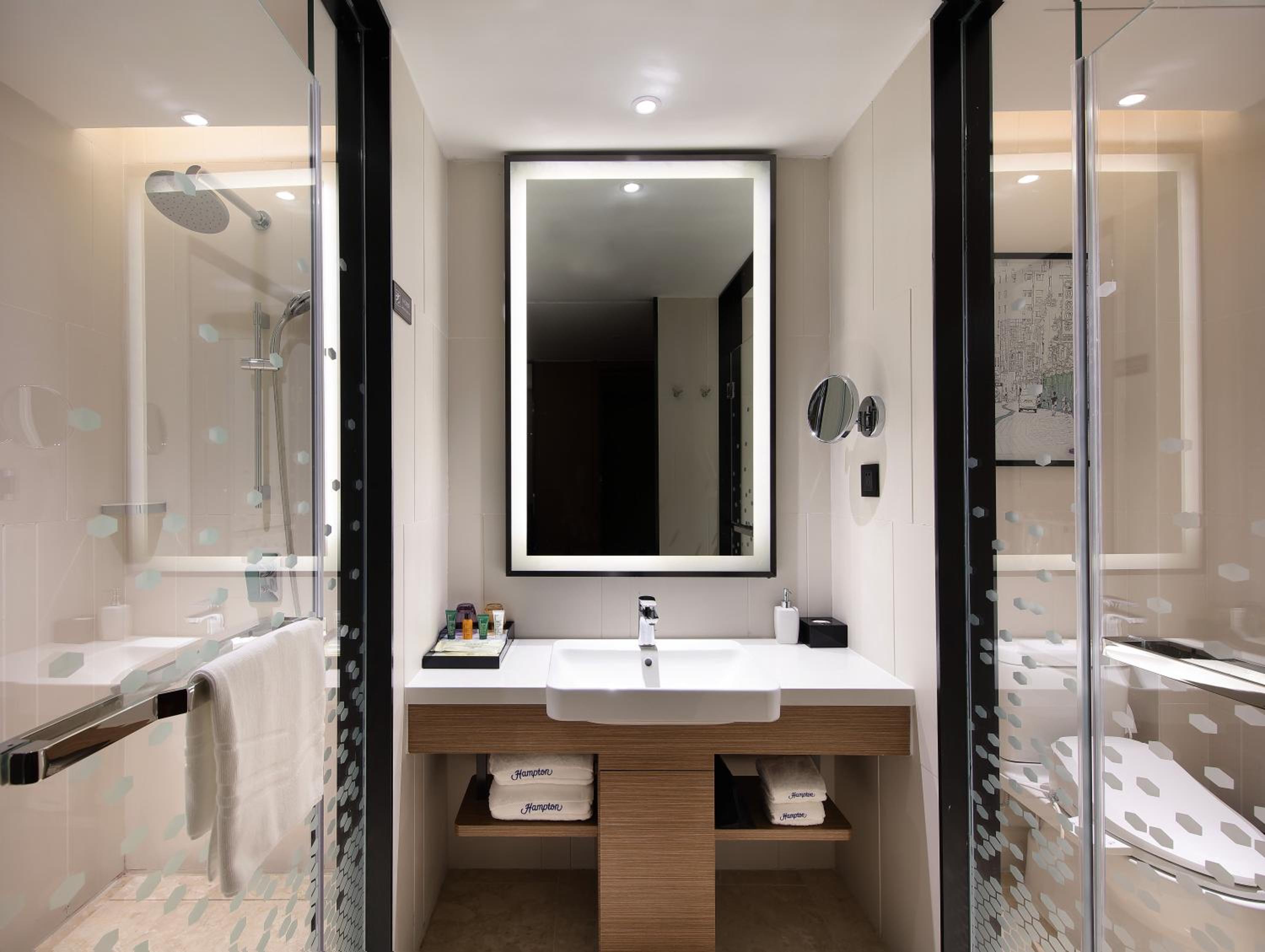 Фото Hampton by Hilton Guangzhou Tianhe Sports Center