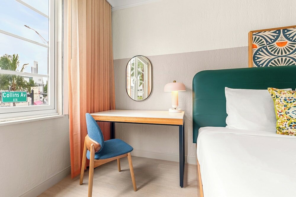 Фото South Beach Plaza Hotel