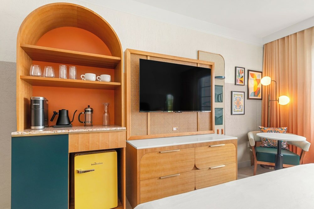 Фото South Beach Plaza Hotel