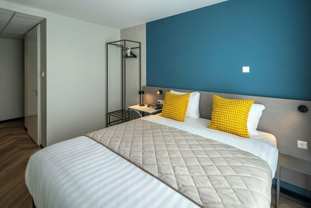 Фото New century hotel