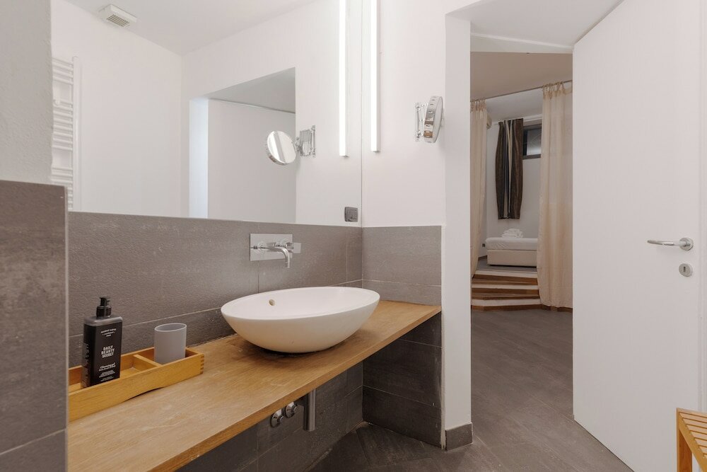 Фото Brera Apartments in Porta Ticinese