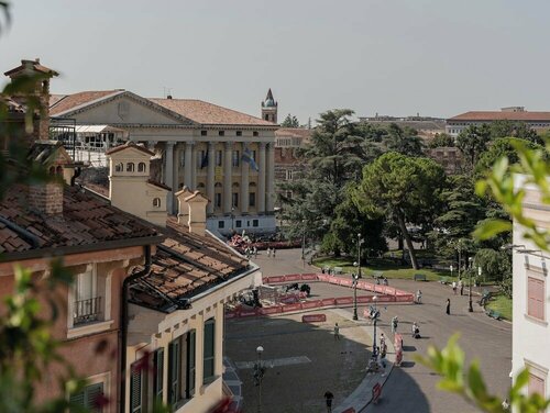 Внешний вид отеля Hotel Bologna в Вероне, фото 5