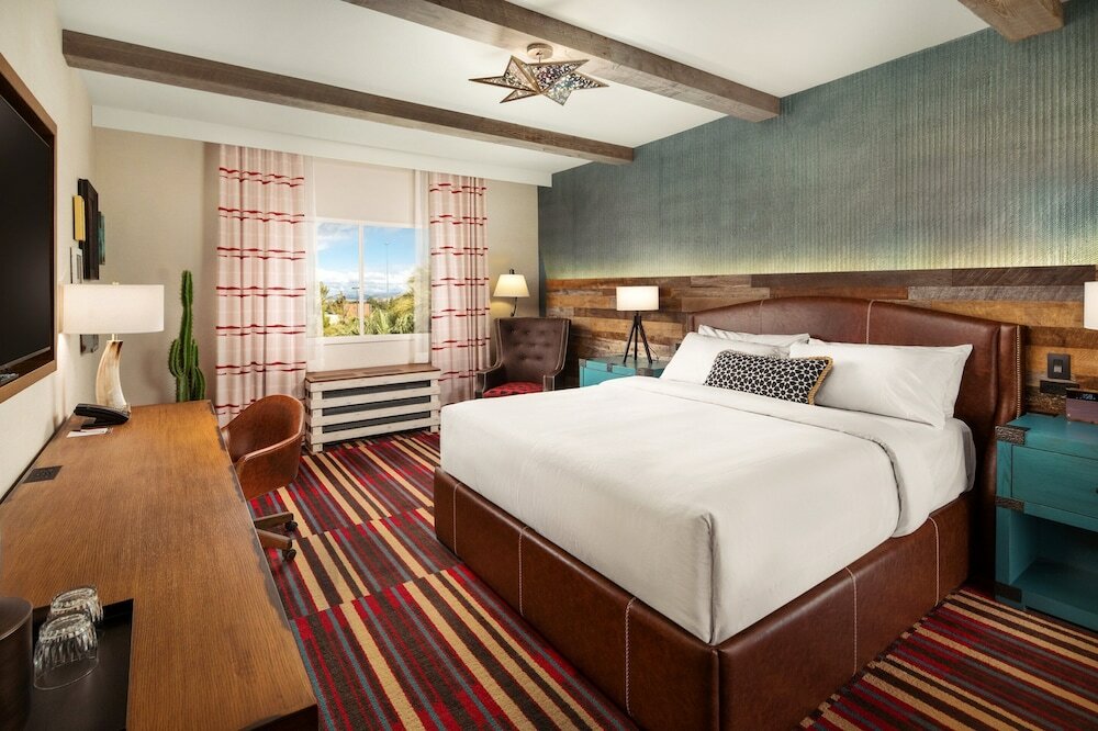 Фото Silverton Casino Lodge - Newly Renovated