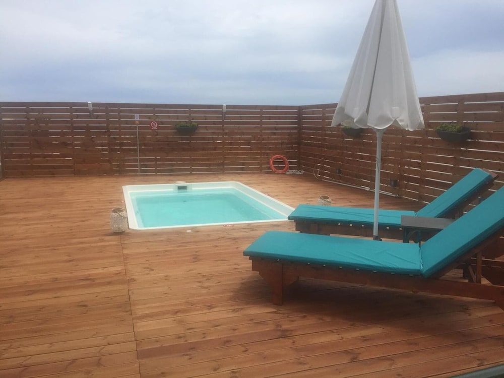 Фото Eurohotel Katrin Suites-Adults Only