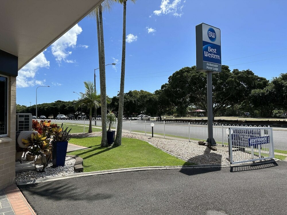 Фото Best Western Ambassador Motor Lodge