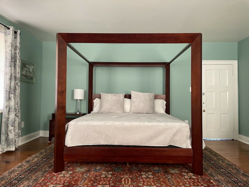 Фото 17Hundred90 Inn and Restaurant