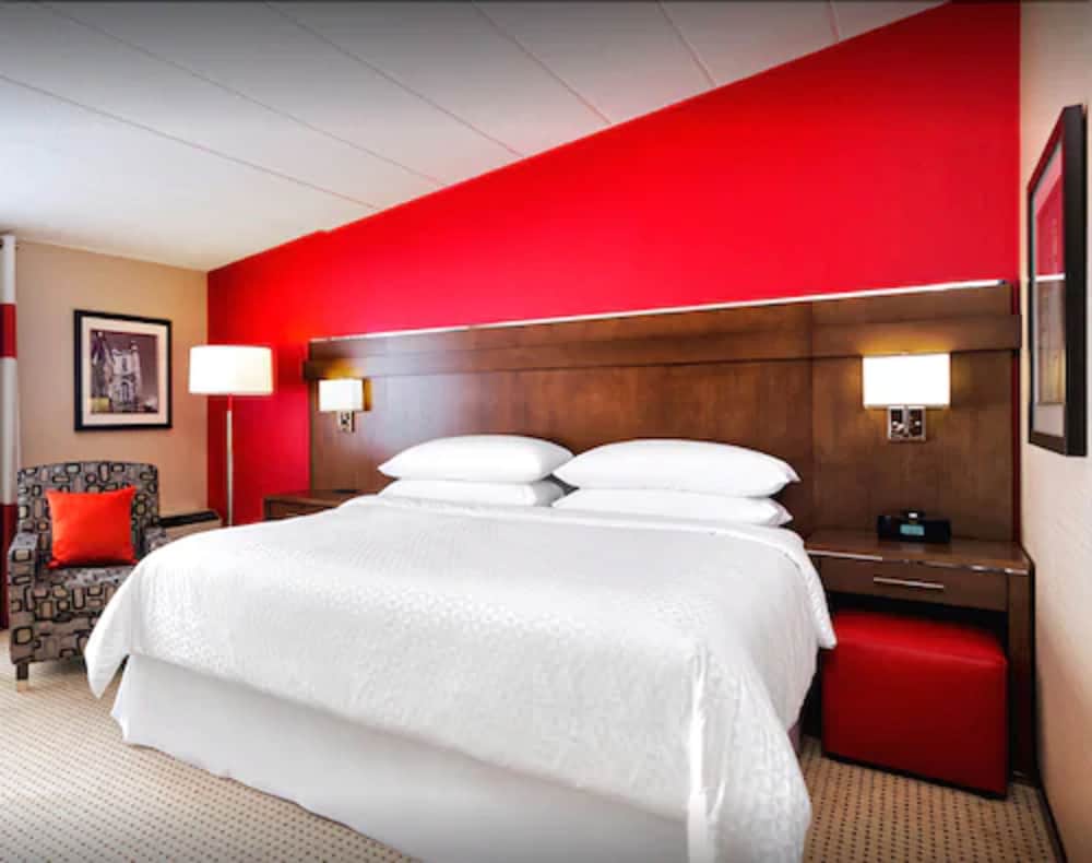 Фото Four Points by Sheraton London
