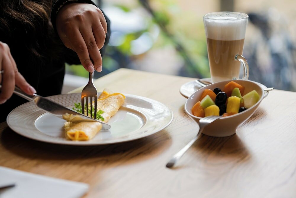 Фото Ambassade Hotel