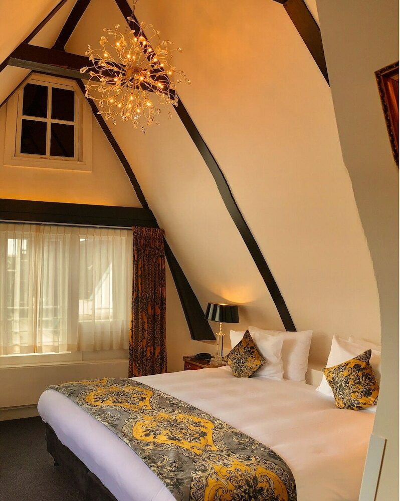 Фото Ambassade Hotel