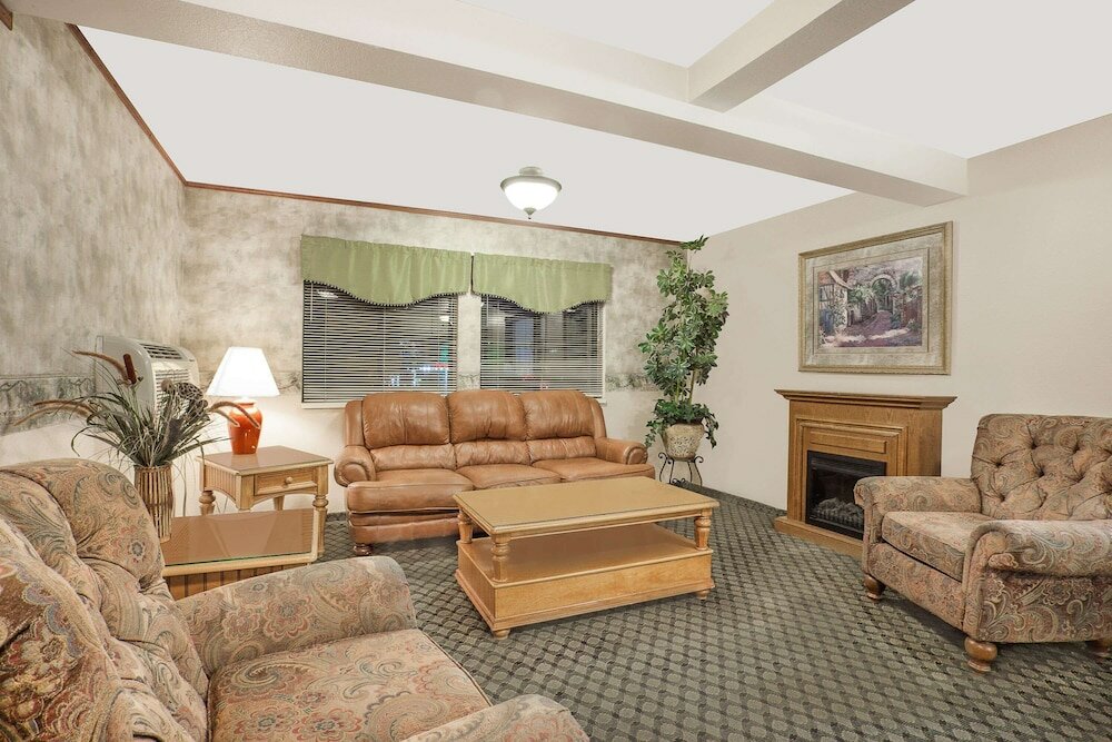 Фото Super 8 by Wyndham Moscow Pullman