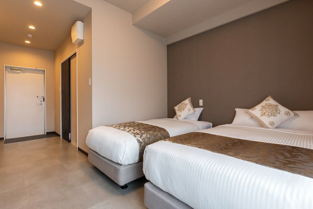 Фото Mr. Kinjo in Grand Blue Chatan