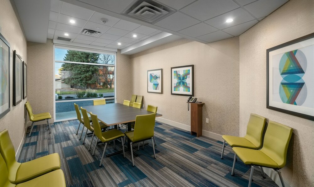 Фото Holiday Inn Express & Suites Brandon, an Ihg Hotel