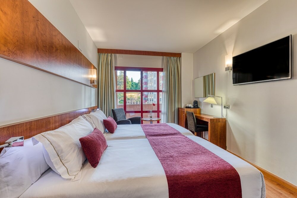 Фото Senator Huelva Hotel