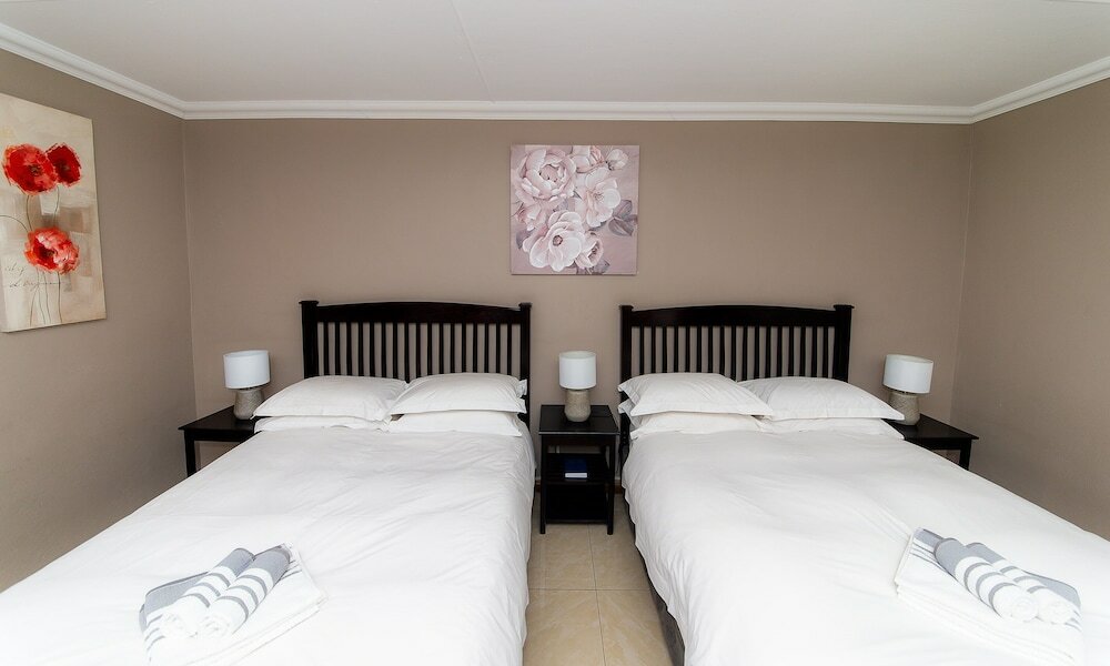 Фото Kleinplasie Guesthouse