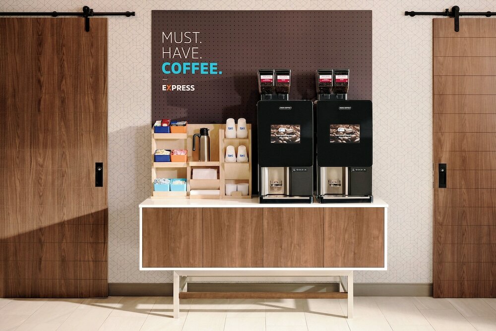 Фото Holiday Inn Express & Suites Manhattan, an Ihg Hotel