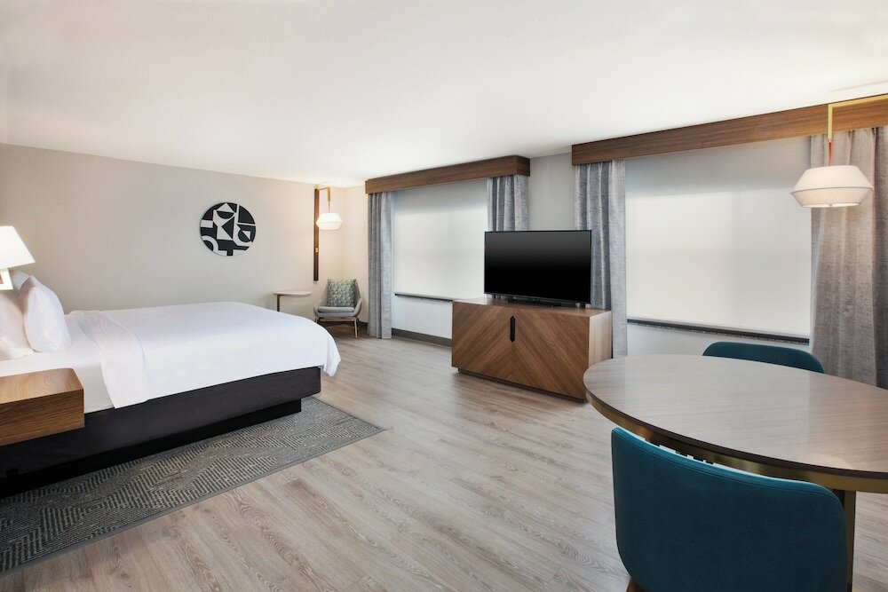 Фото Holiday Inn Ontario Airport, an Ihg Hotel