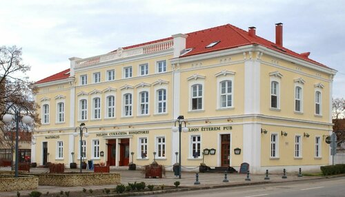 Гостиница Nelson Hotel в Хайдусобосло