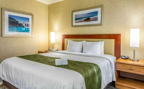 Гостиница Quality Suites Downtown San Luis Obispo в Сан Луис Обиспо